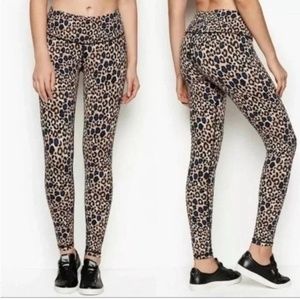 Victoria Secret Leopard knockout leggings/ size L